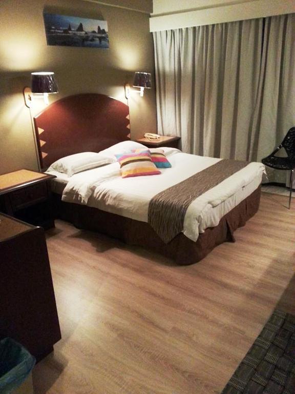 Casuarina Hotel Кота-Кинабалу Экстерьер фото